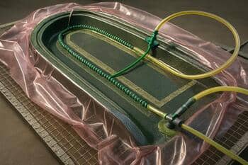 Composiet lay-up met vacuümfolie en harsinfusie